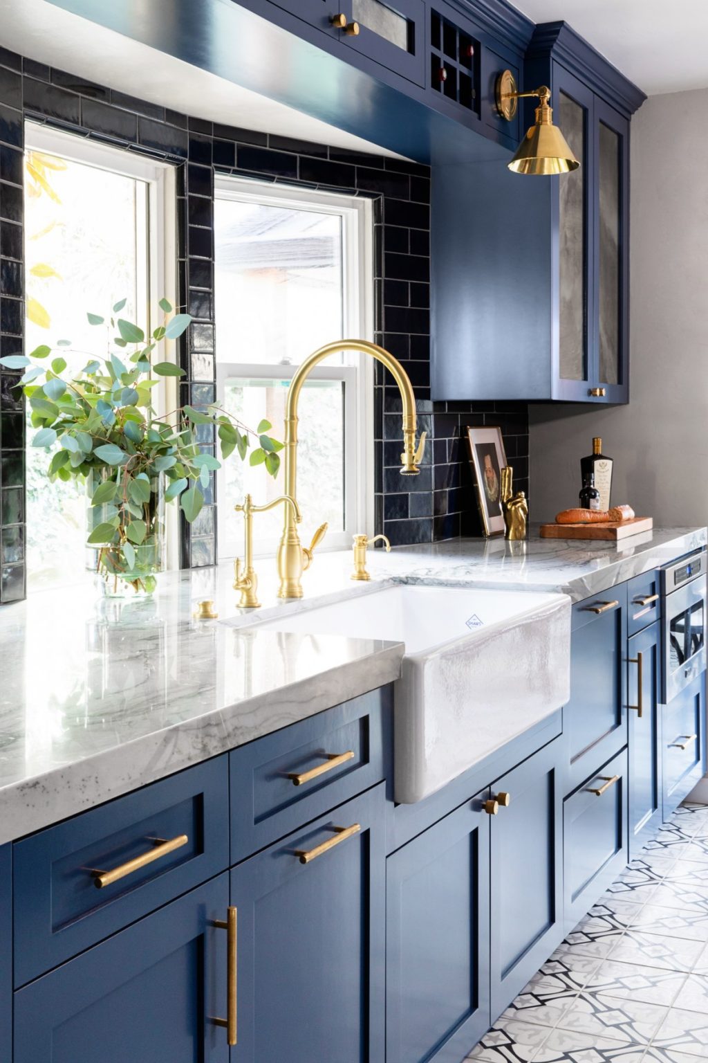 Navy Blue Kitchen With Gold Hardware Home Decor Ideas