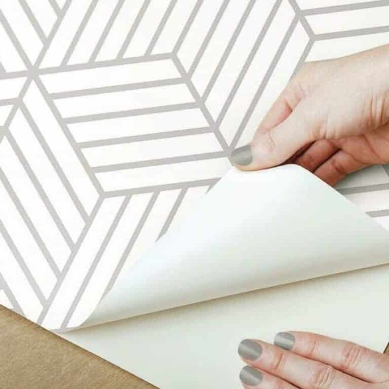 How to apply and install wallpaper